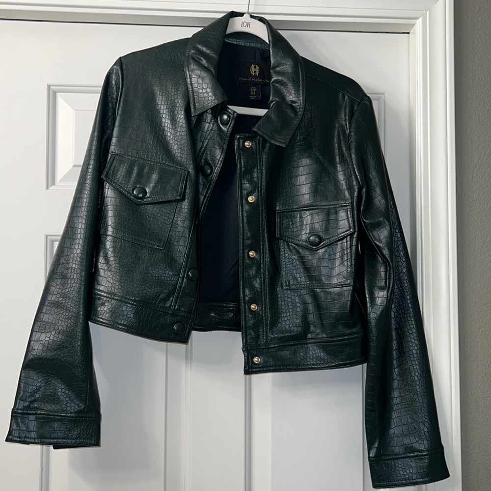 New cropped croc jacket M